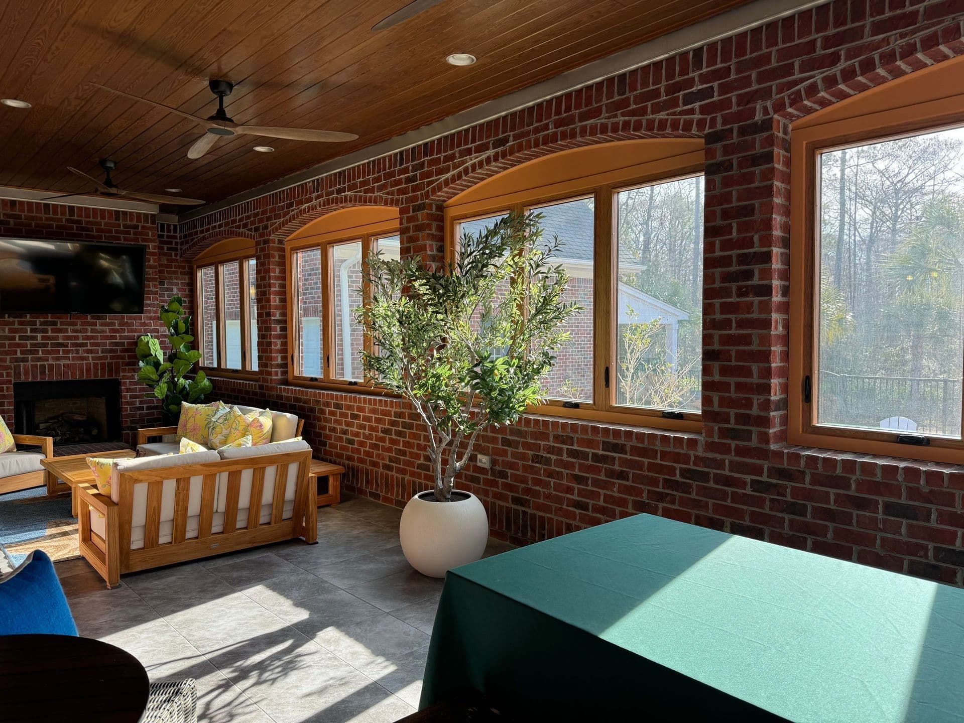 contract-exteriors-murrells-inlet-south-carolina-OKNA-windows-installation