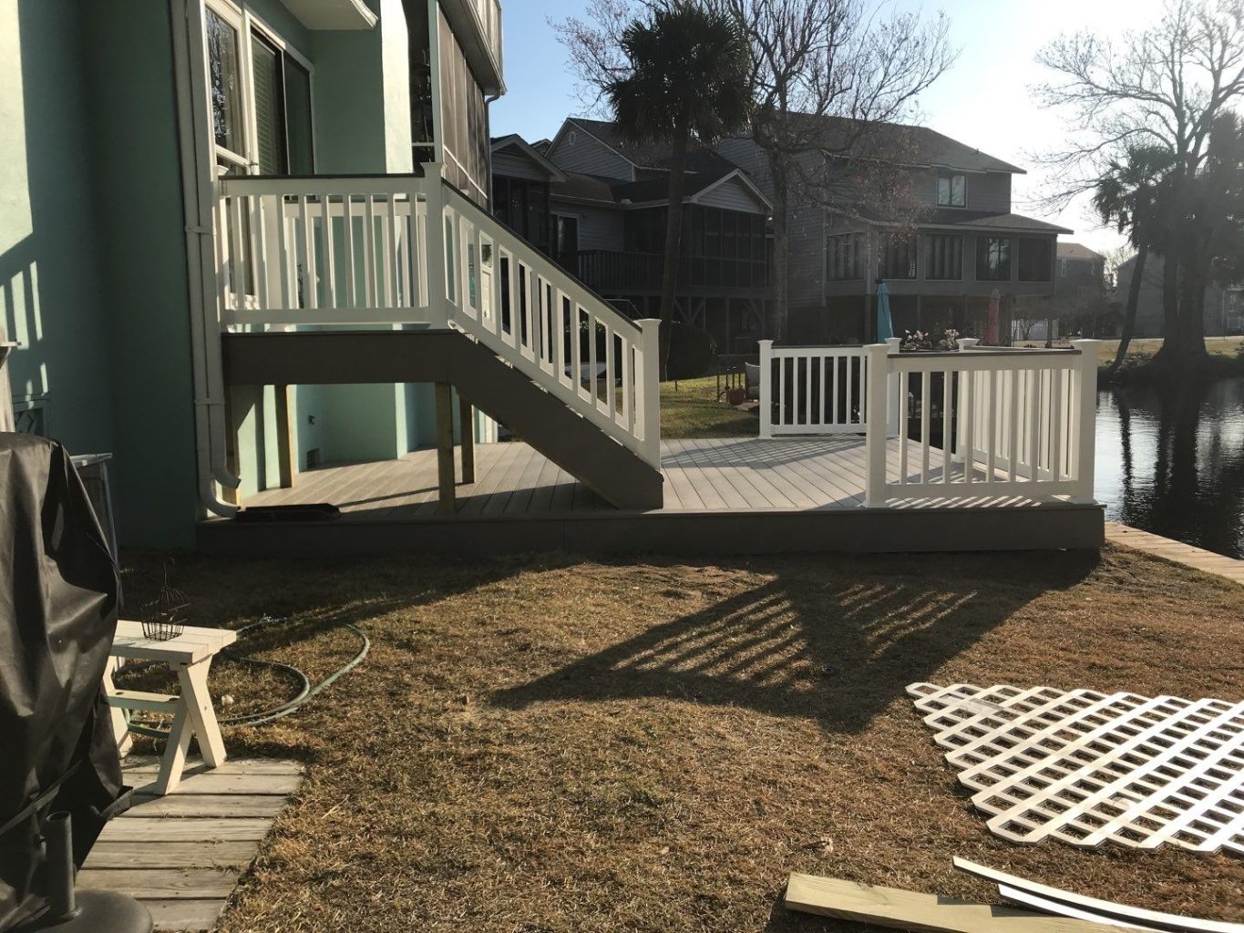 porch with timbertech and RDI railing