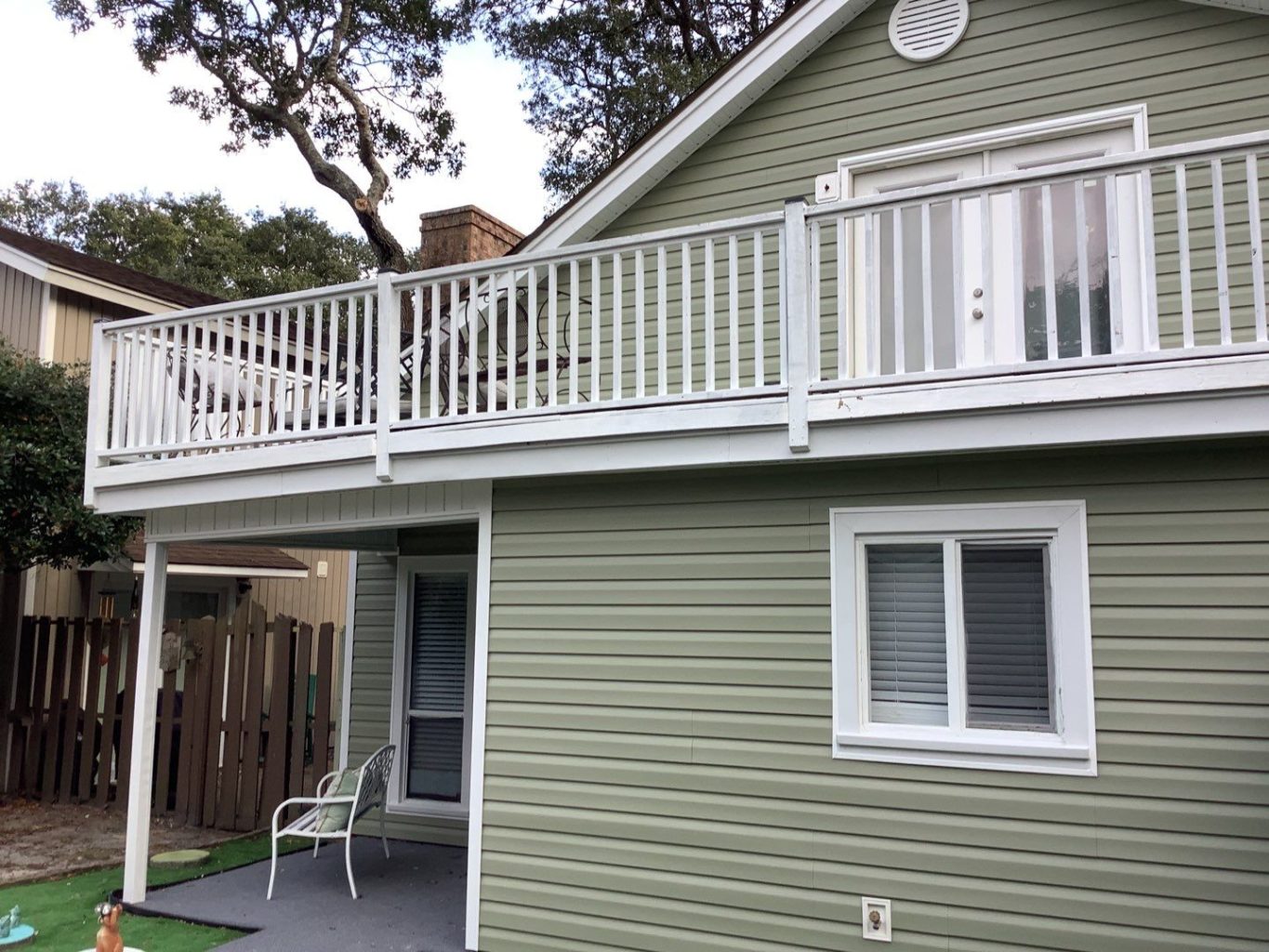 green vinyl siding on a house