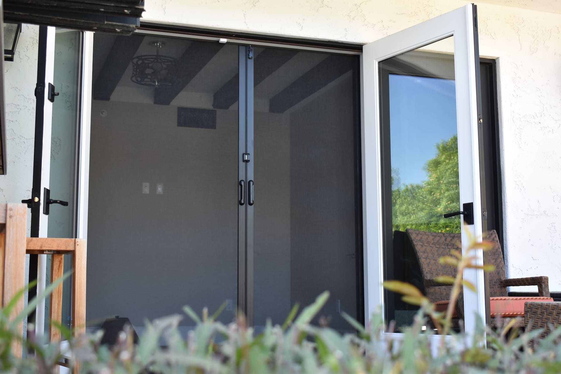 Mirage Retractable Screen Doors in Myrtle Beach & Charleston | Contract 